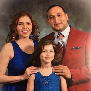 Meet your Posher, Antoniette